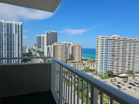 1985 S Ocean Dr #17P