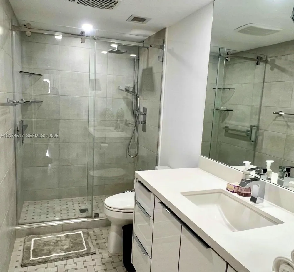 1985 S Ocean Dr #17P Hallandale Beach, FL 33009