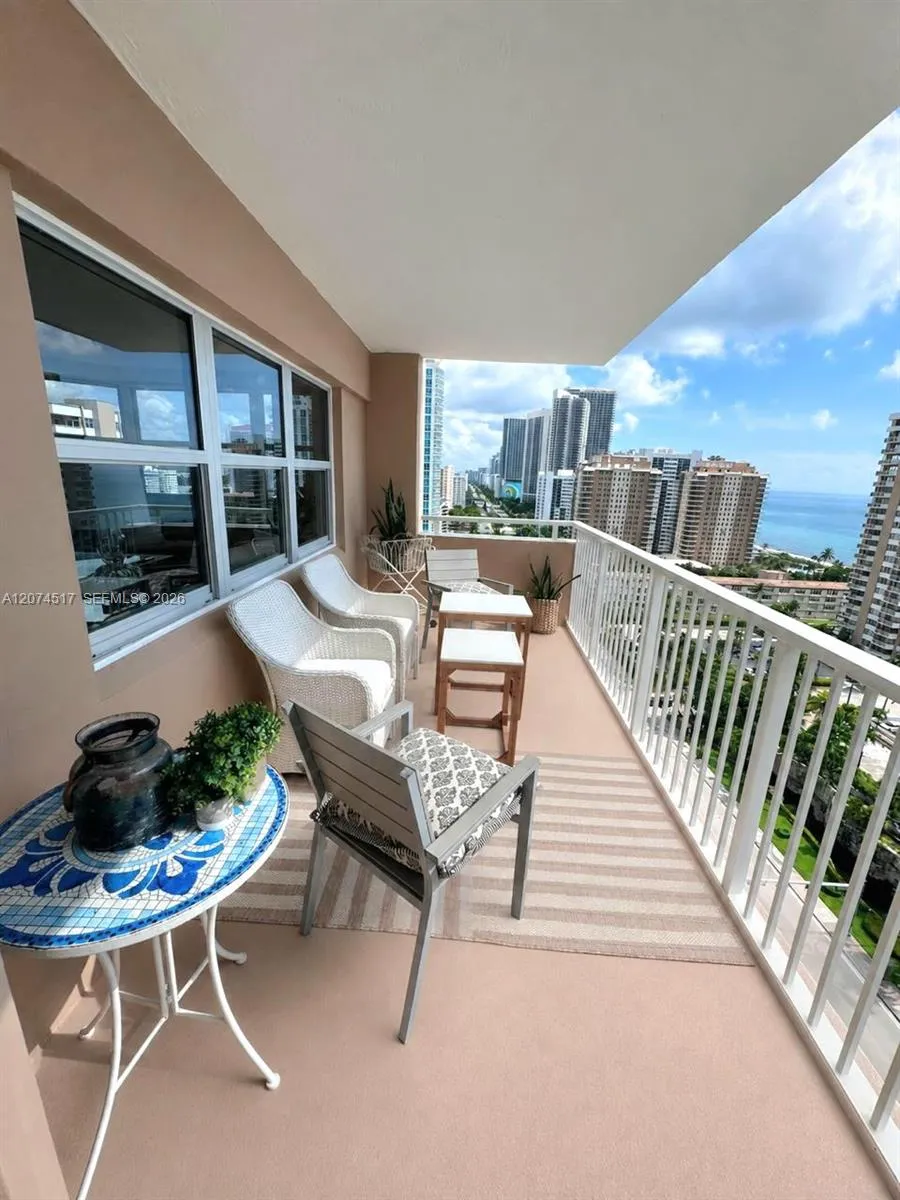 1985 S Ocean Dr #17P Hallandale Beach, FL 33009