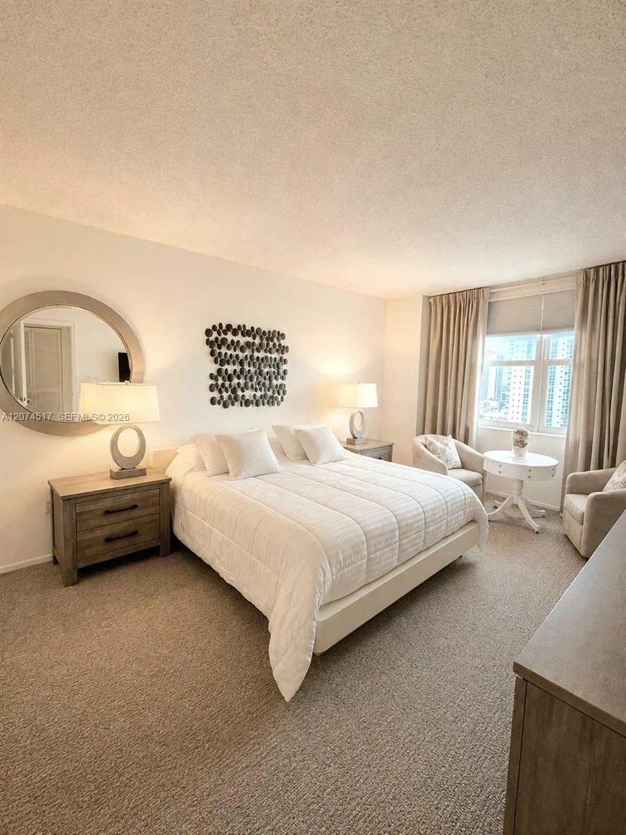 1985 S Ocean Dr #17P Hallandale Beach, FL 33009
