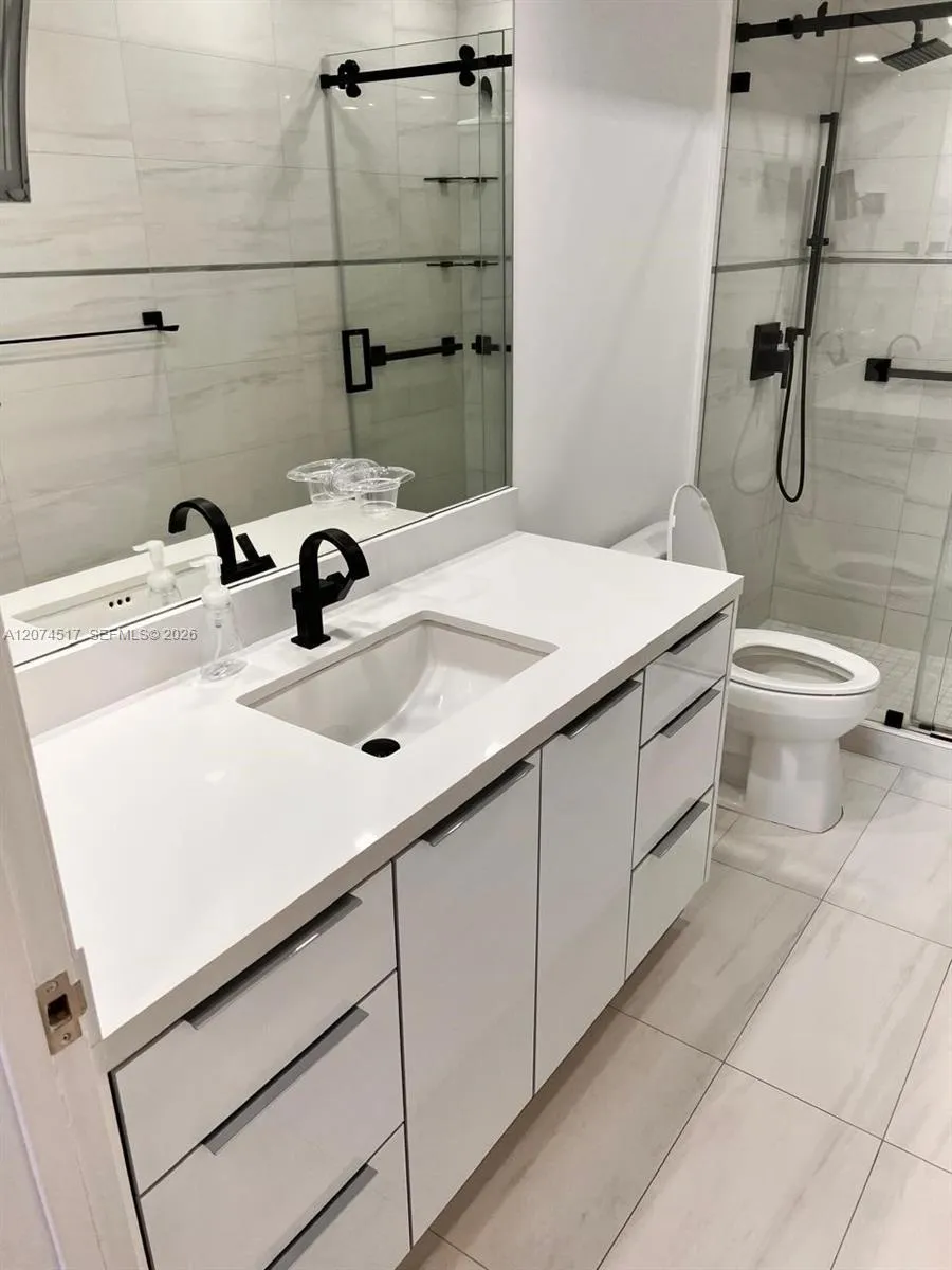 1985 S Ocean Dr #17P Hallandale Beach, FL 33009