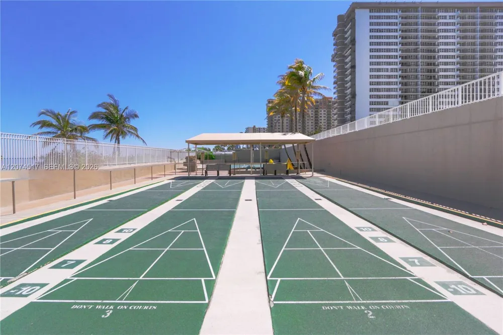 1985 S Ocean Dr #17P Hallandale Beach, FL 33009