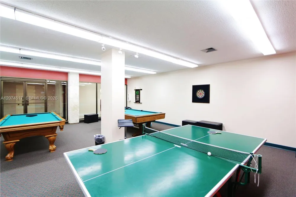 1985 S Ocean Dr #17P Hallandale Beach, FL 33009
