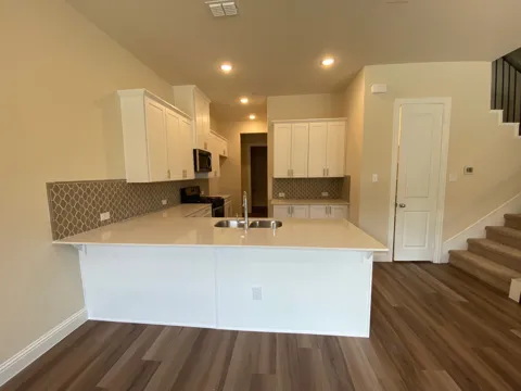 6245 Rainbow Valley Place