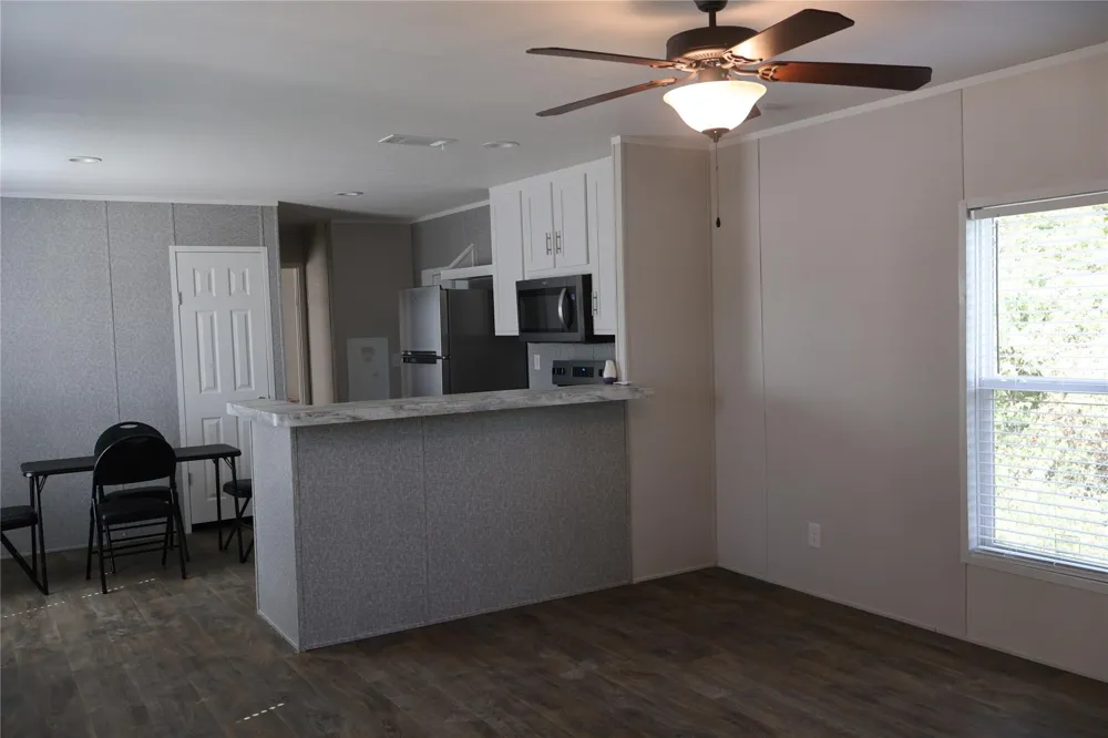 9105 5914 18 Cleveland, TX 77327