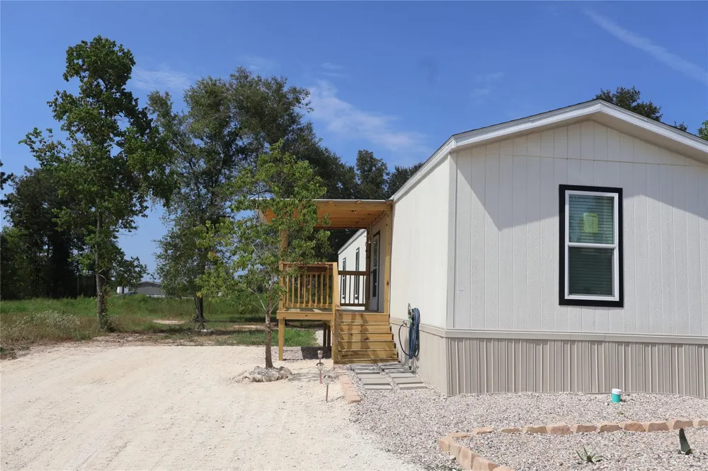 9105 5914 18 Cleveland, TX 77327