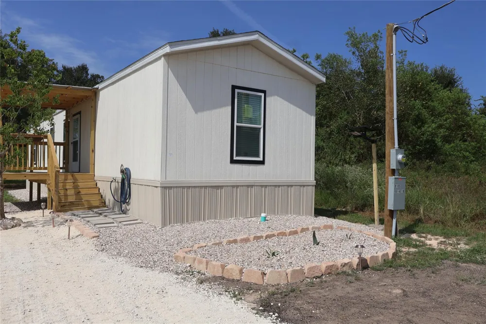9105 5914 18 Cleveland, TX 77327