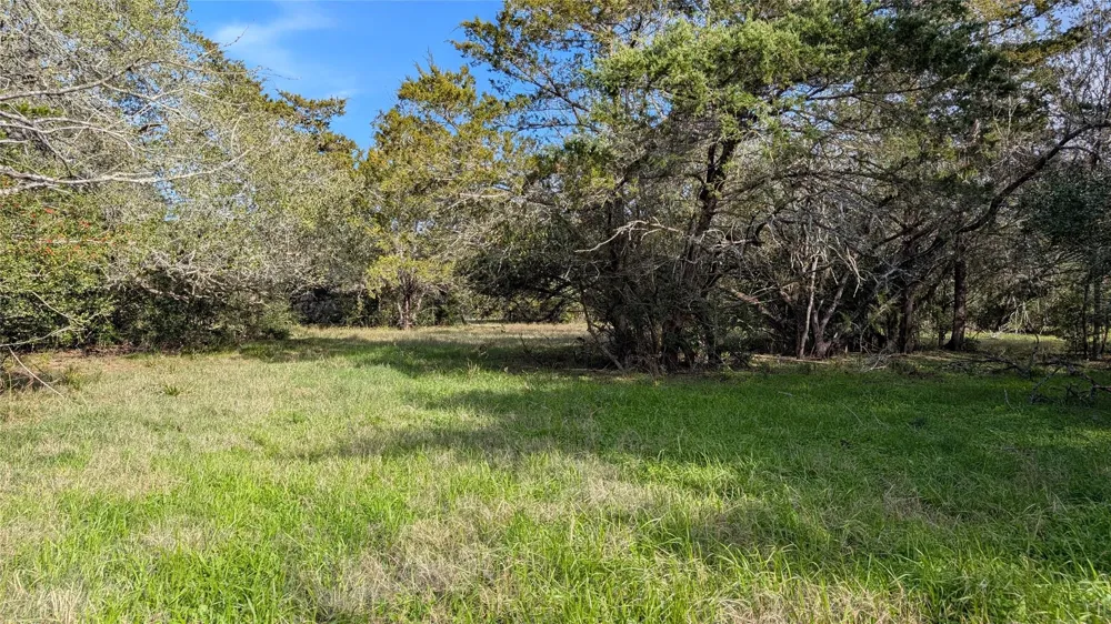 900 County Road 126 Hallettsville, TX 77964