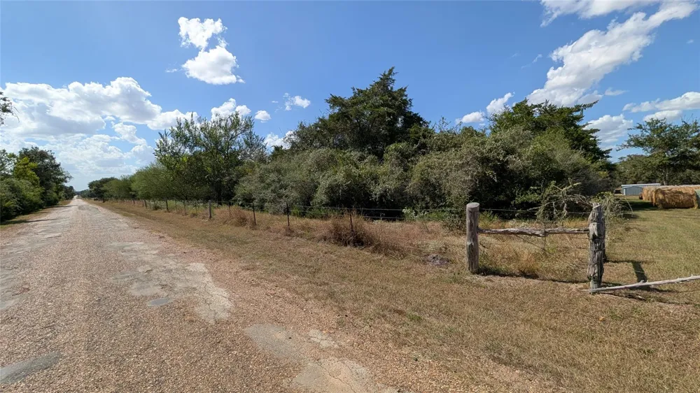 900 County Road 126 Hallettsville, TX 77964