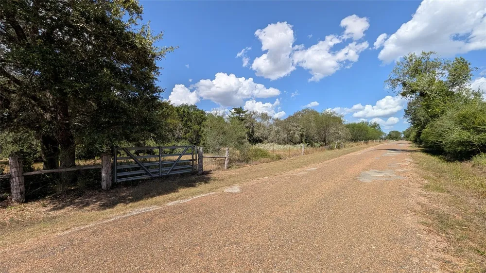 900 County Road 126 Hallettsville, TX 77964
