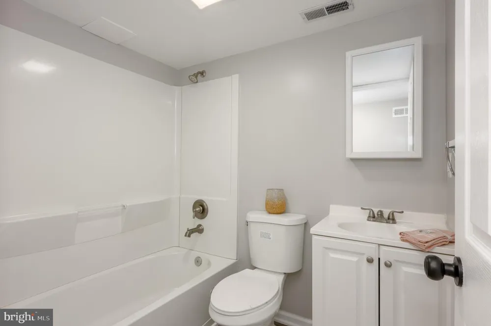 7804 SAINT BRIDGET LANE Baltimore, MD 21222