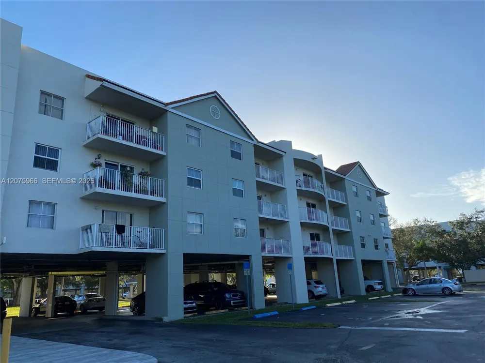 8200 SW 210th St #217 Cutler Bay, FL 33189