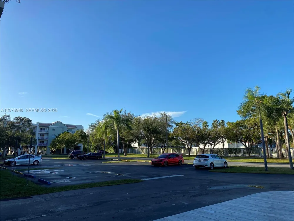 8200 SW 210th St #217 Cutler Bay, FL 33189