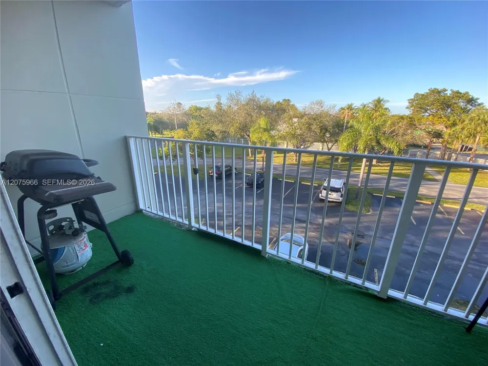 8200 SW 210th St #217 Cutler Bay, FL 33189