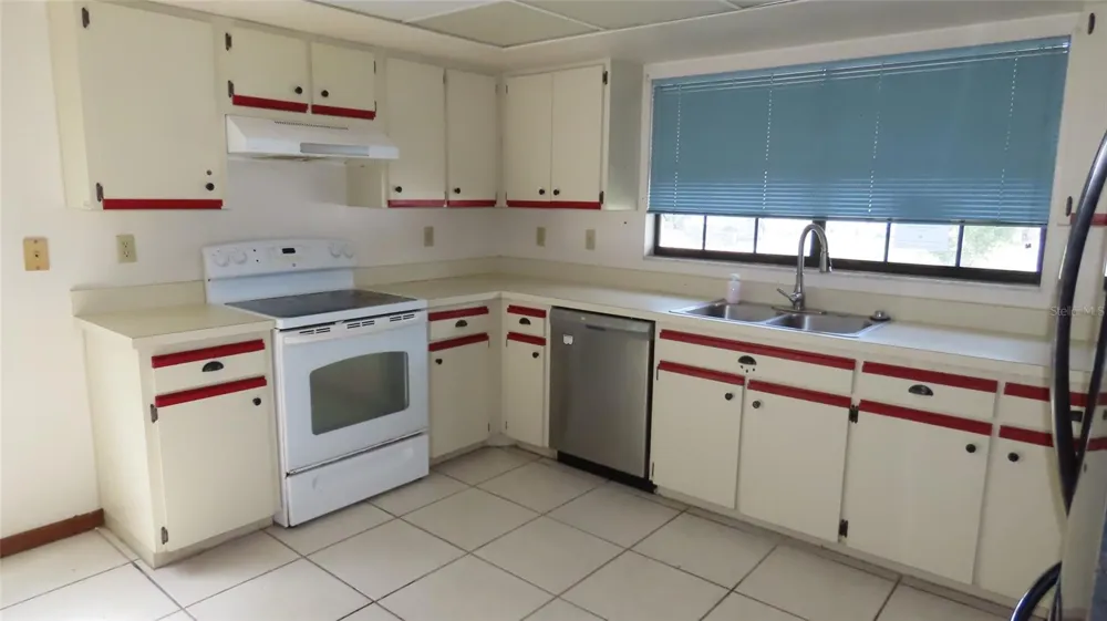 3326 WHISPERING DRIVE Largo, FL 33771