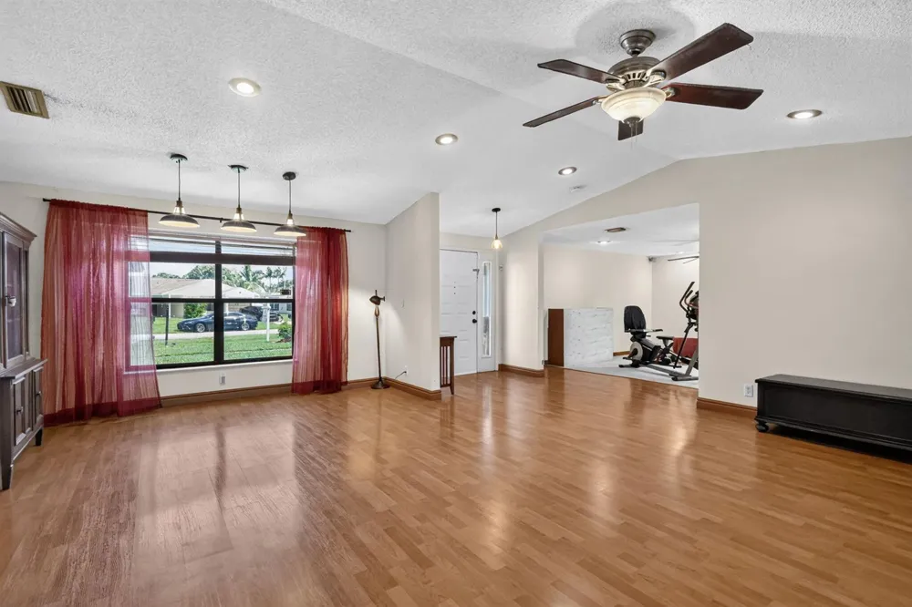 8353 Raymond Drive Boynton Beach, FL 33472