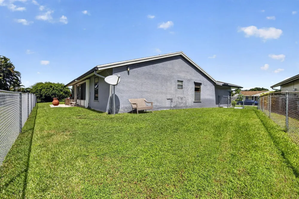 8353 Raymond Drive Boynton Beach, FL 33472