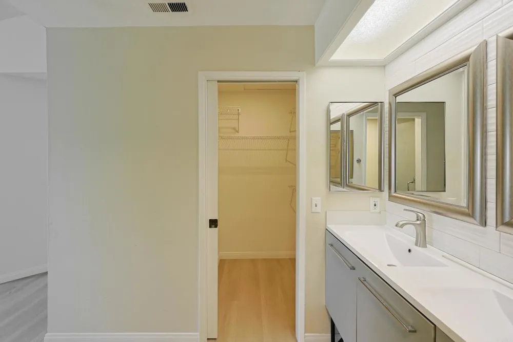 707 Brookstone Road #204 Chula Vista, CA 91913