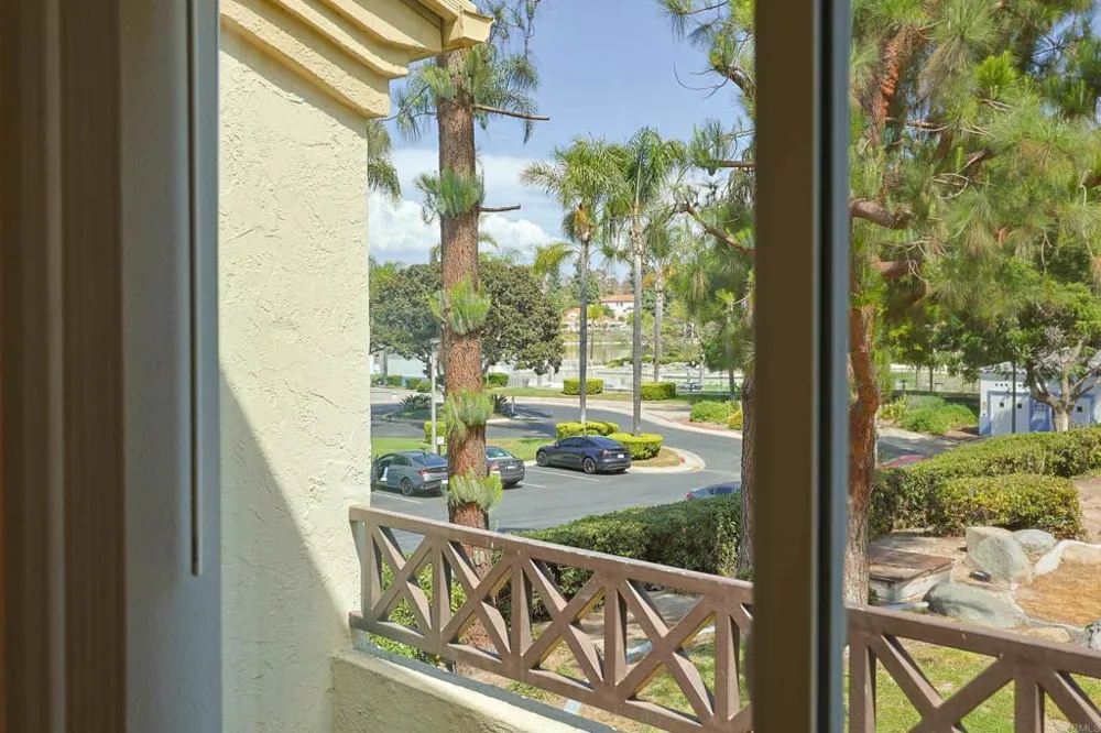 707 Brookstone Road #204 Chula Vista, CA 91913