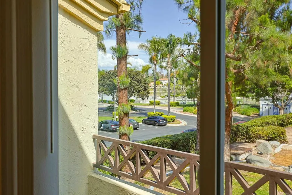 707 Brookstone Road #204 Chula Vista, CA 91913