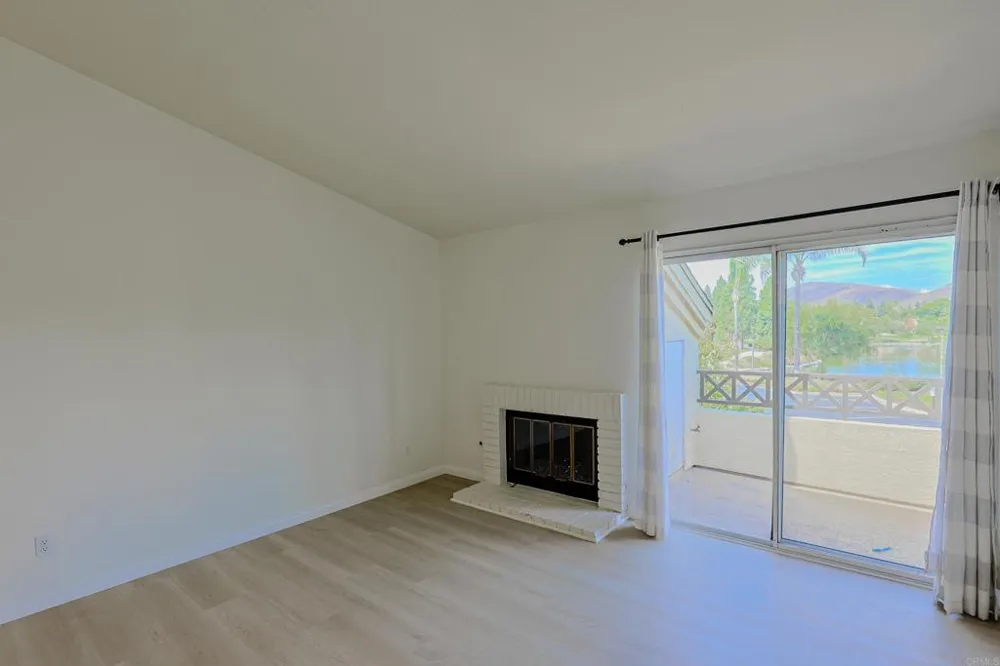 707 Brookstone Road #204 Chula Vista, CA 91913