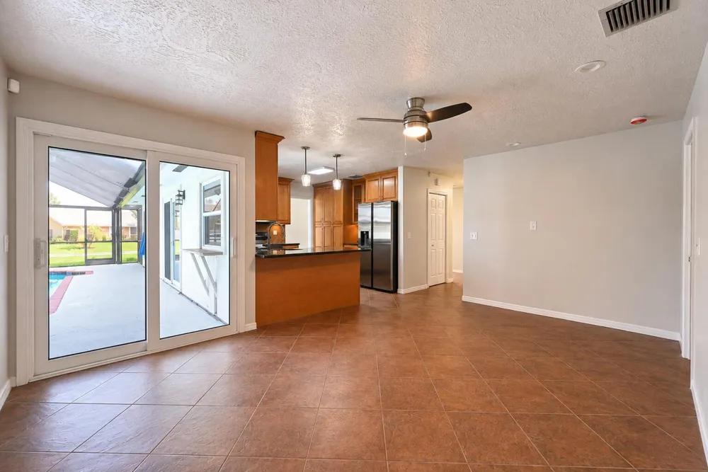 1091 SE Preston Lane Port St. Lucie, FL 34983