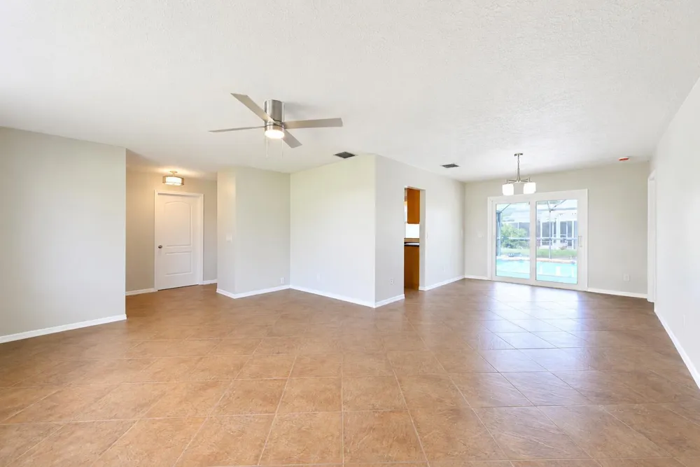 1091 SE Preston Lane Port St. Lucie, FL 34983
