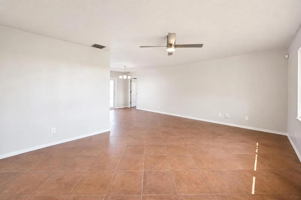 1091 SE Preston Lane Port St. Lucie, FL 34983