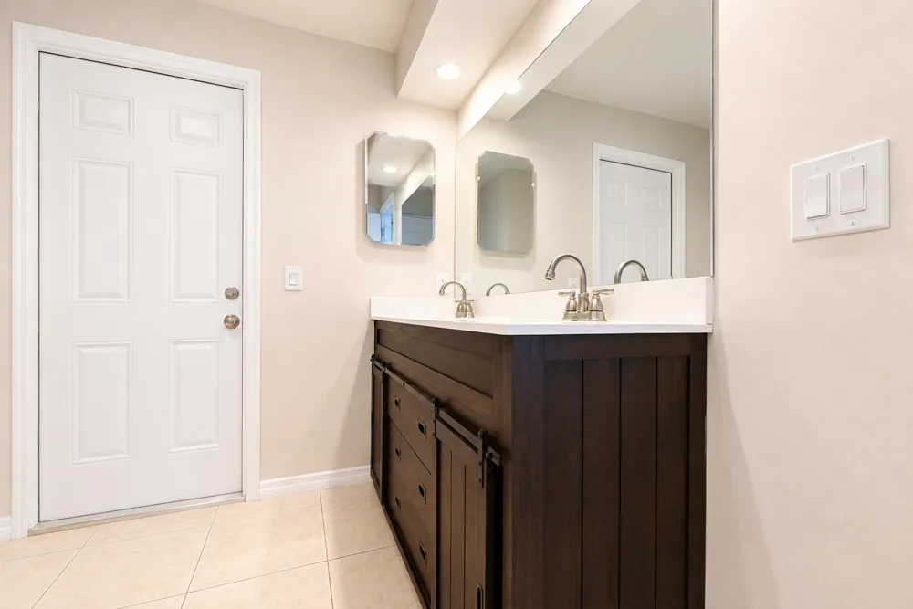 1091 SE Preston Lane Port St. Lucie, FL 34983