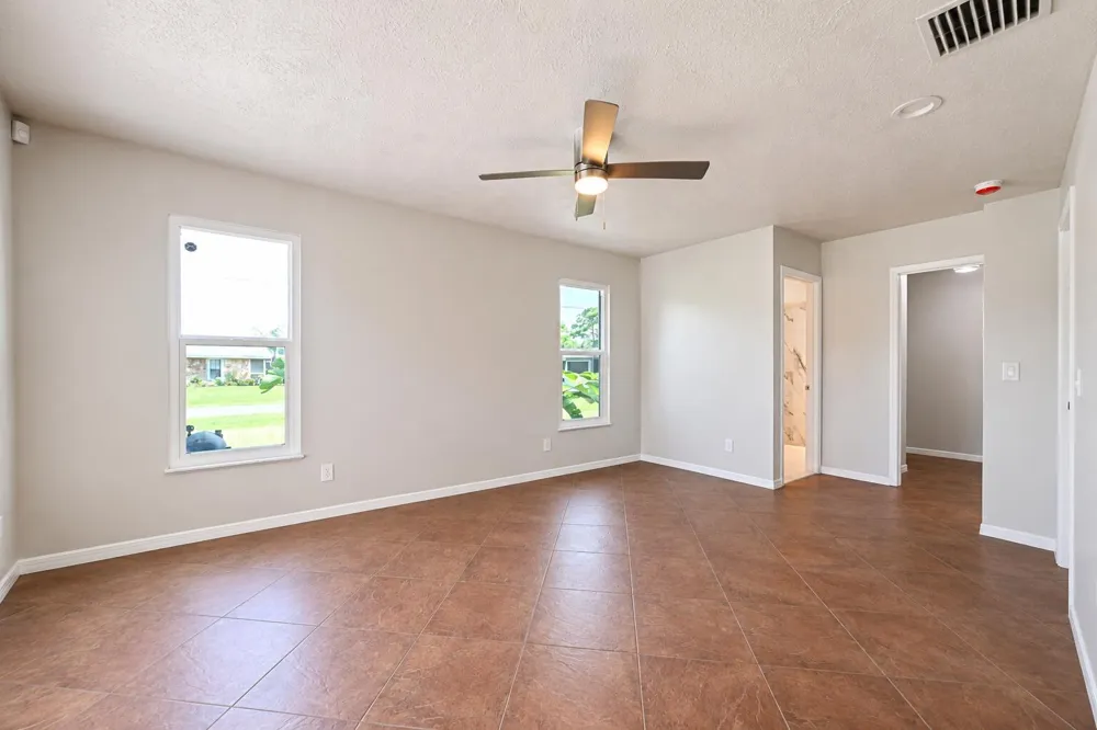 1091 SE Preston Lane Port St. Lucie, FL 34983