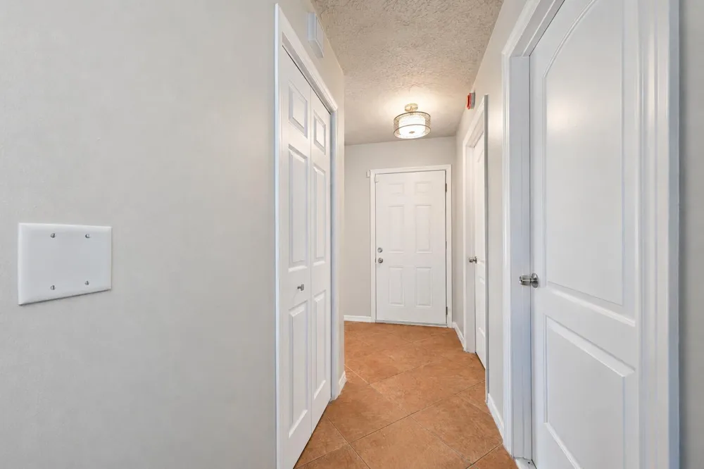 1091 SE Preston Lane Port St. Lucie, FL 34983