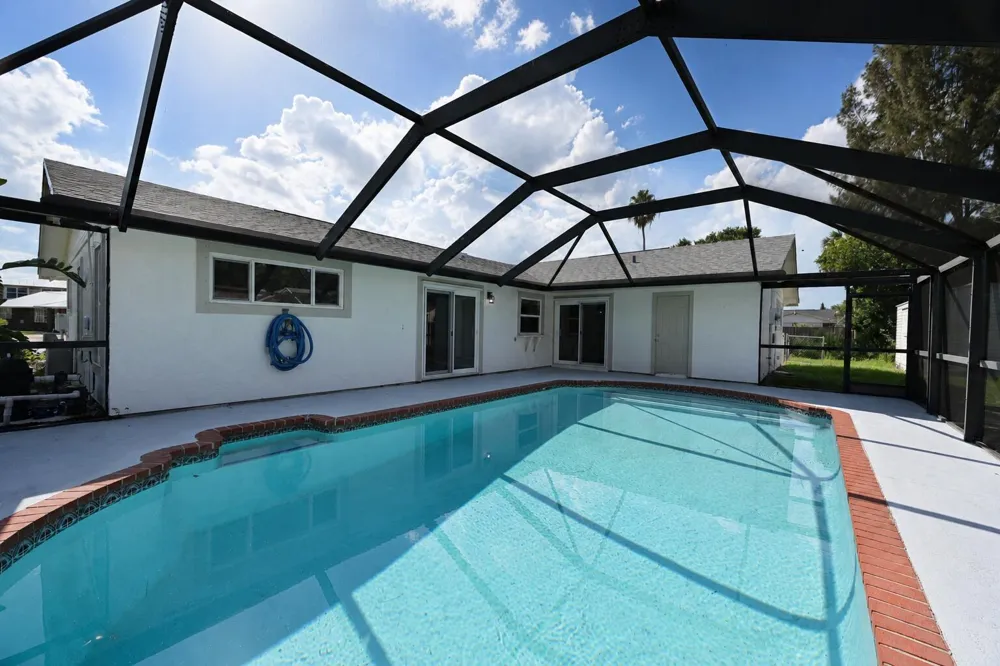 1091 SE Preston Lane Port St. Lucie, FL 34983