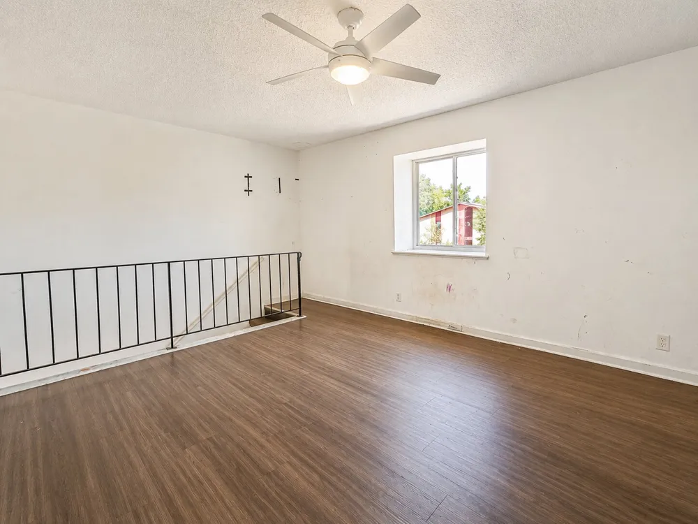 2301 Mission Hill Drive #101 Austin, TX 78741
