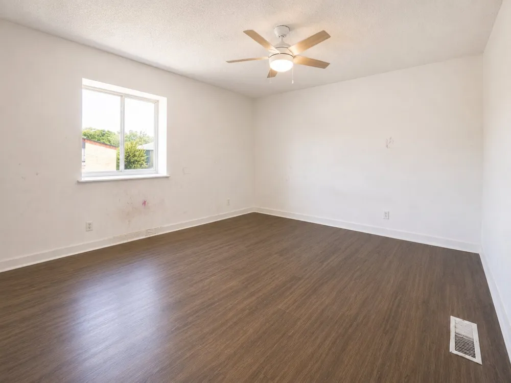 2301 Mission Hill Drive #101 Austin, TX 78741