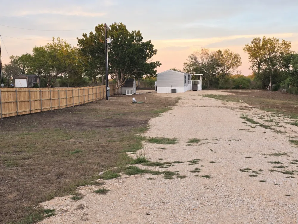 449 Hurst Lane Seguin, TX 78155