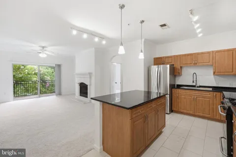12933 CENTRE PARK CIRCLE #201