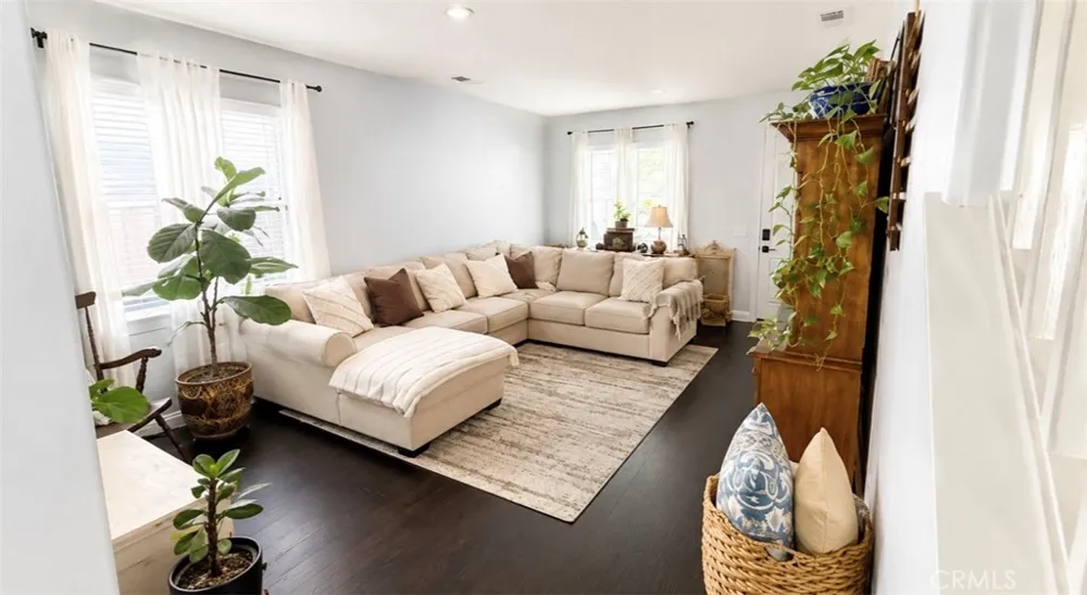 32635 Racquet Club Lake Elsinore, CA 92530