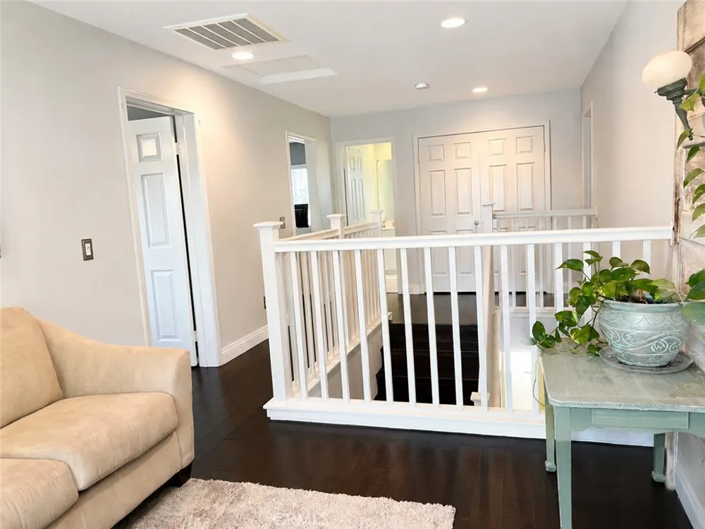 32635 Racquet Club Lake Elsinore, CA 92530