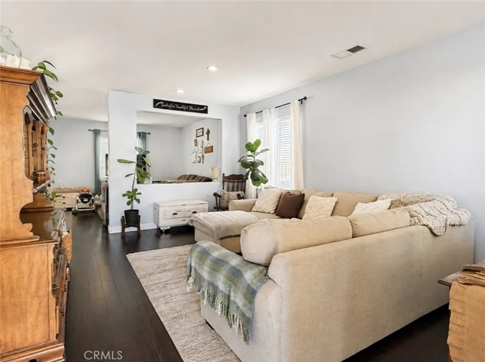32635 Racquet Club Lake Elsinore, CA 92530