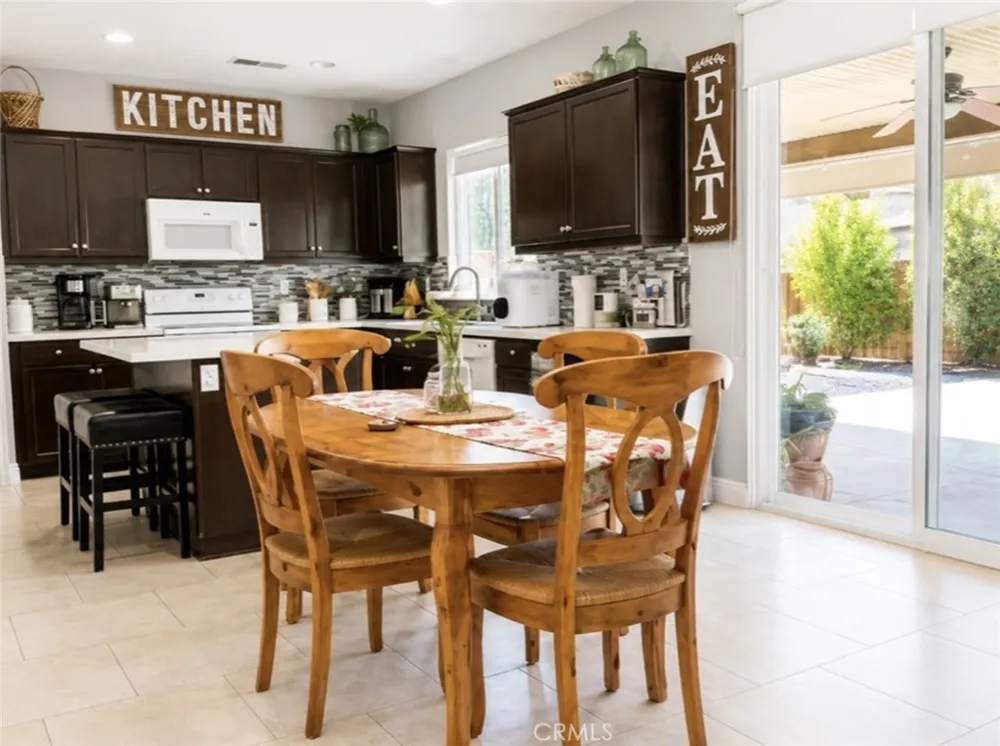 32635 Racquet Club Lake Elsinore, CA 92530