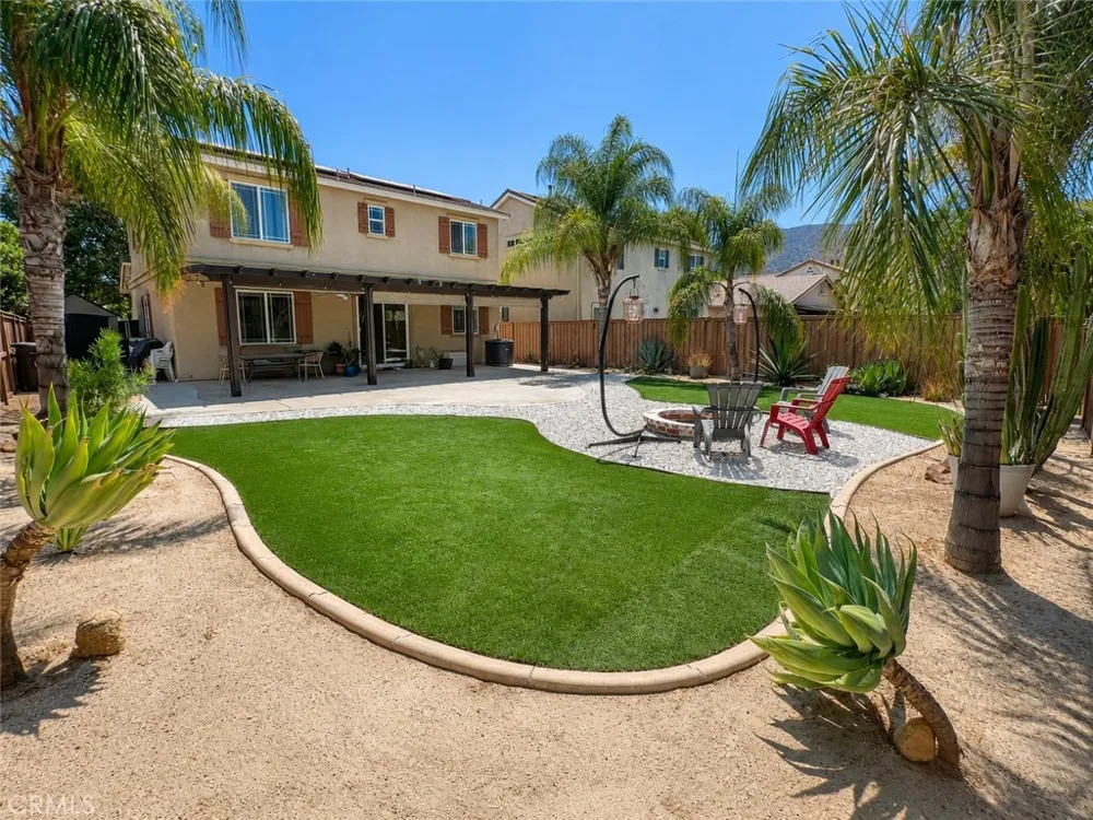 32635 Racquet Club Lake Elsinore, CA 92530