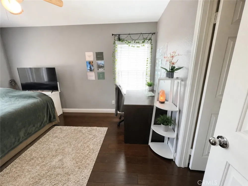 32635 Racquet Club Lake Elsinore, CA 92530