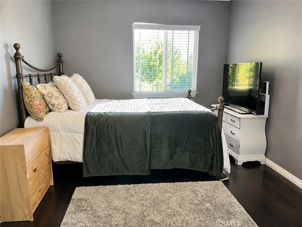 32635 Racquet Club Lake Elsinore, CA 92530