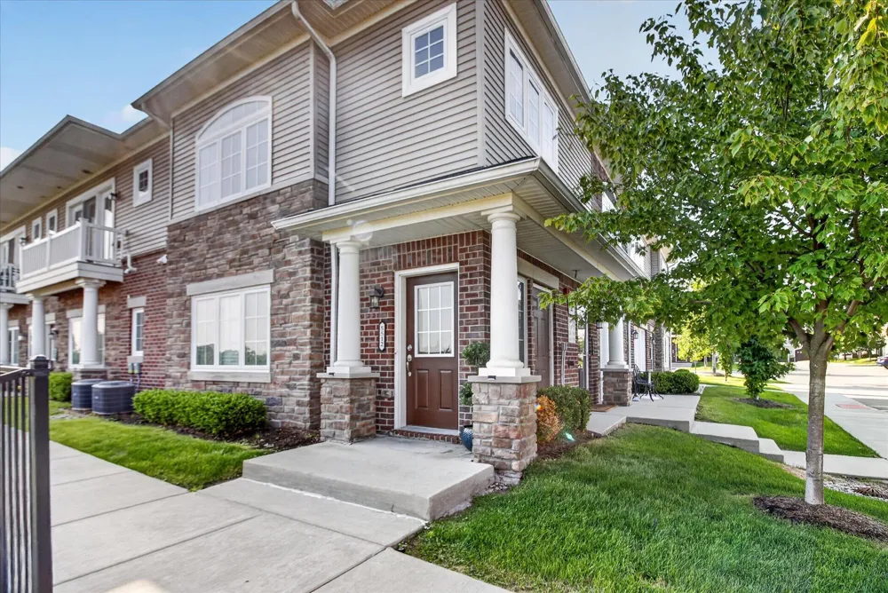 5512 Arbor Chase Drive Ann Arbor, MI 48103