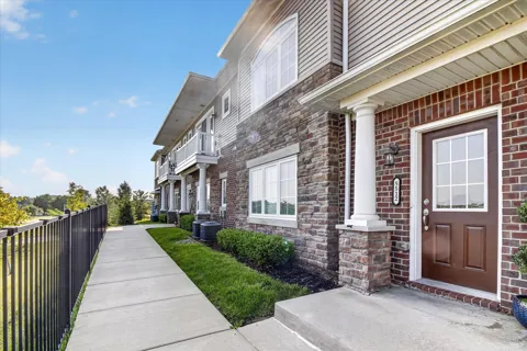 5512 Arbor Chase Drive