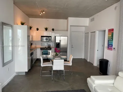 133 NE 2nd Ave #3405