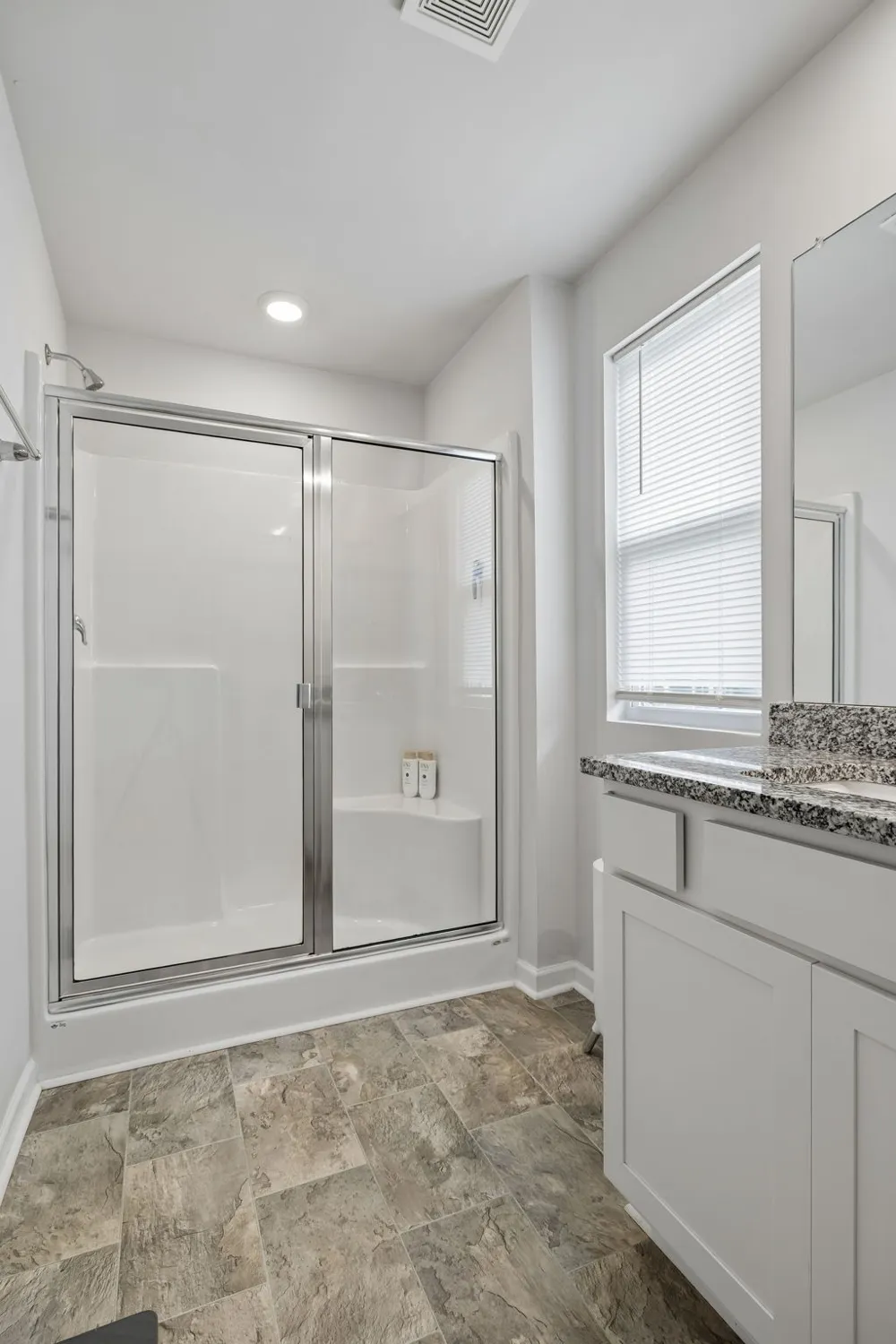 2206 Averee Ct Lebanon, TN 37087
