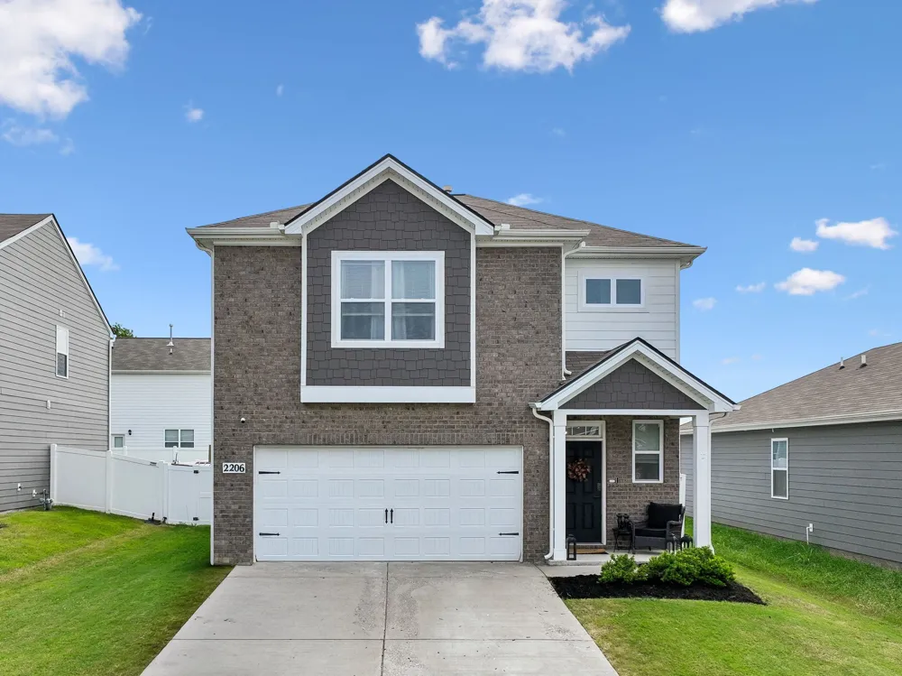 2206 Averee Ct Lebanon, TN 37087