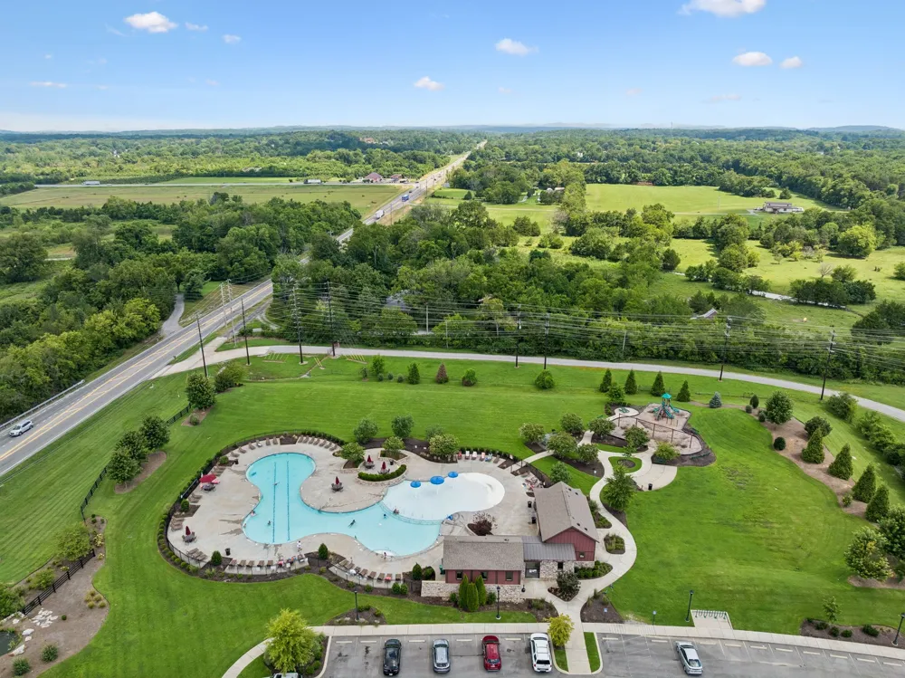 2206 Averee Ct Lebanon, TN 37087