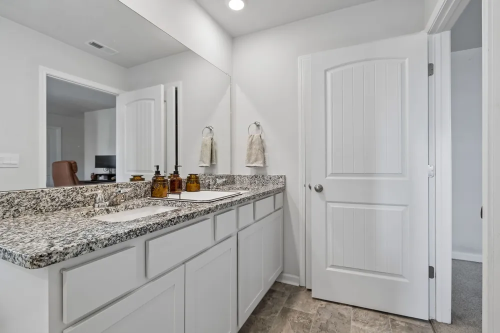 2206 Averee Ct Lebanon, TN 37087